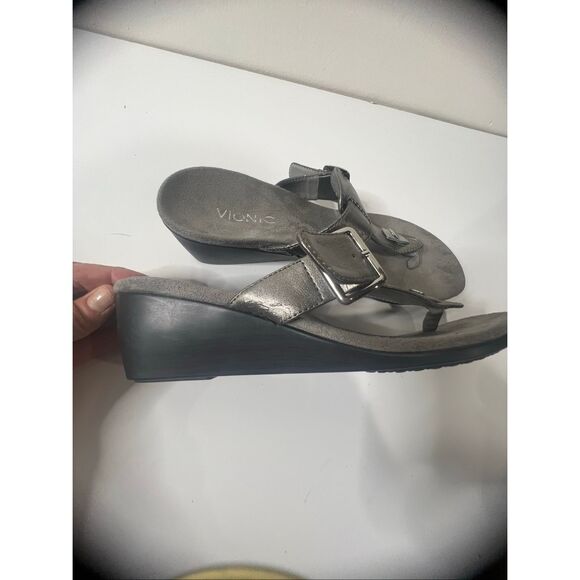 Vionic Ginger Silver Wedge Sandal Sz 9 - Picture 2 of 8